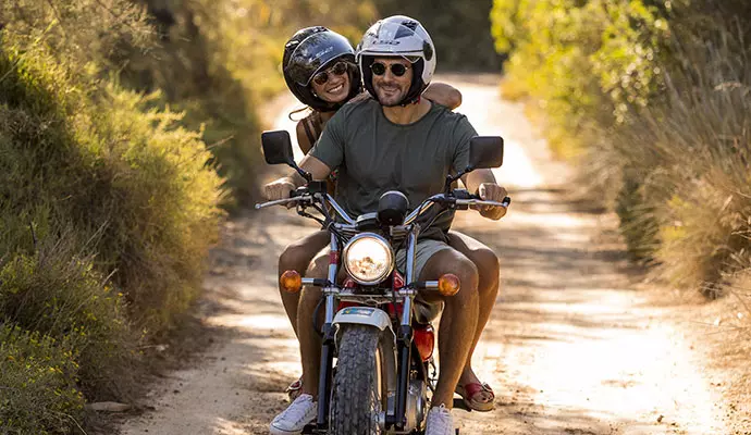 Formentera en moto sin prisa: La filosofía slow travel en dos ruedas